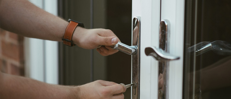 24 hour key locksmith Valle Vista